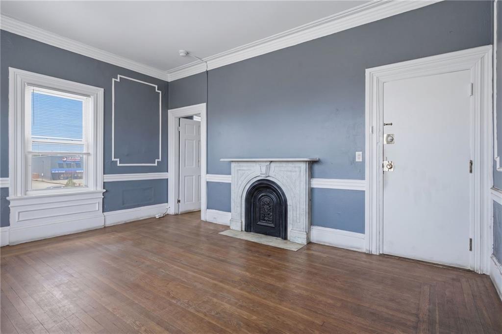 8 Somerset Street Property Photo 4