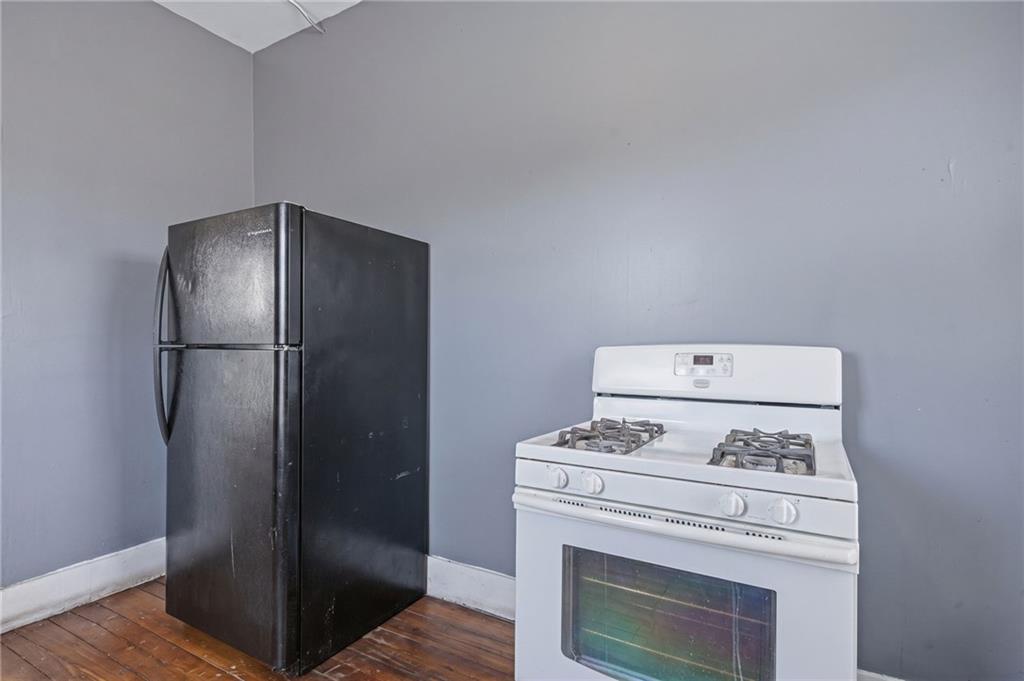 8 Somerset Street Property Photo 7