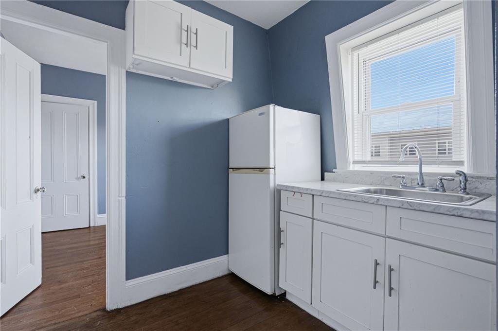 8 Somerset Street Property Photo 14