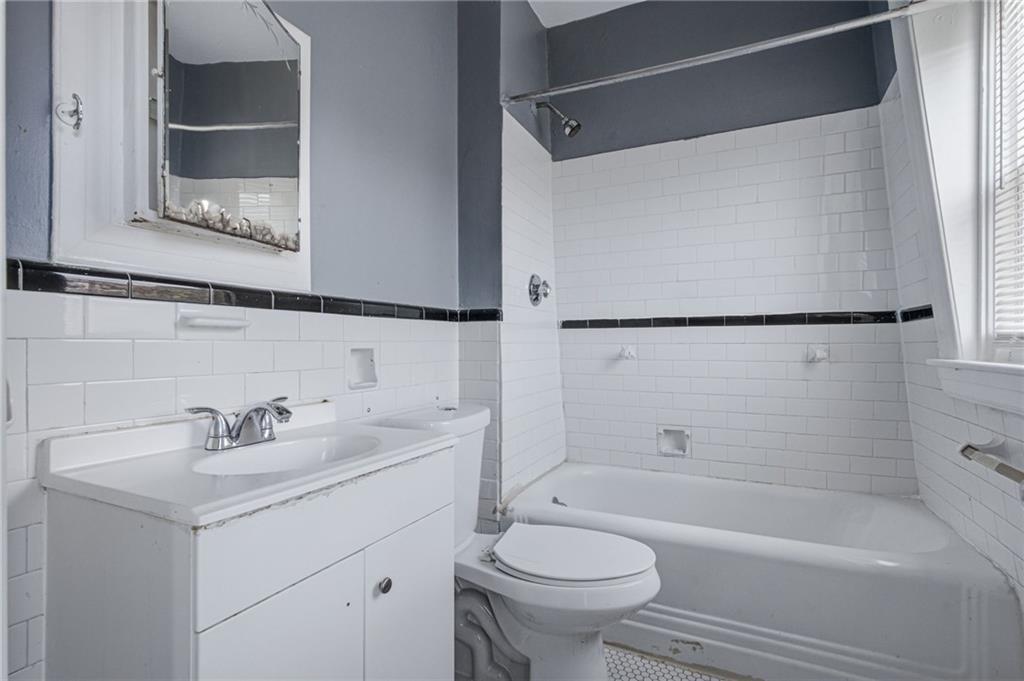 8 Somerset Street Property Photo 17