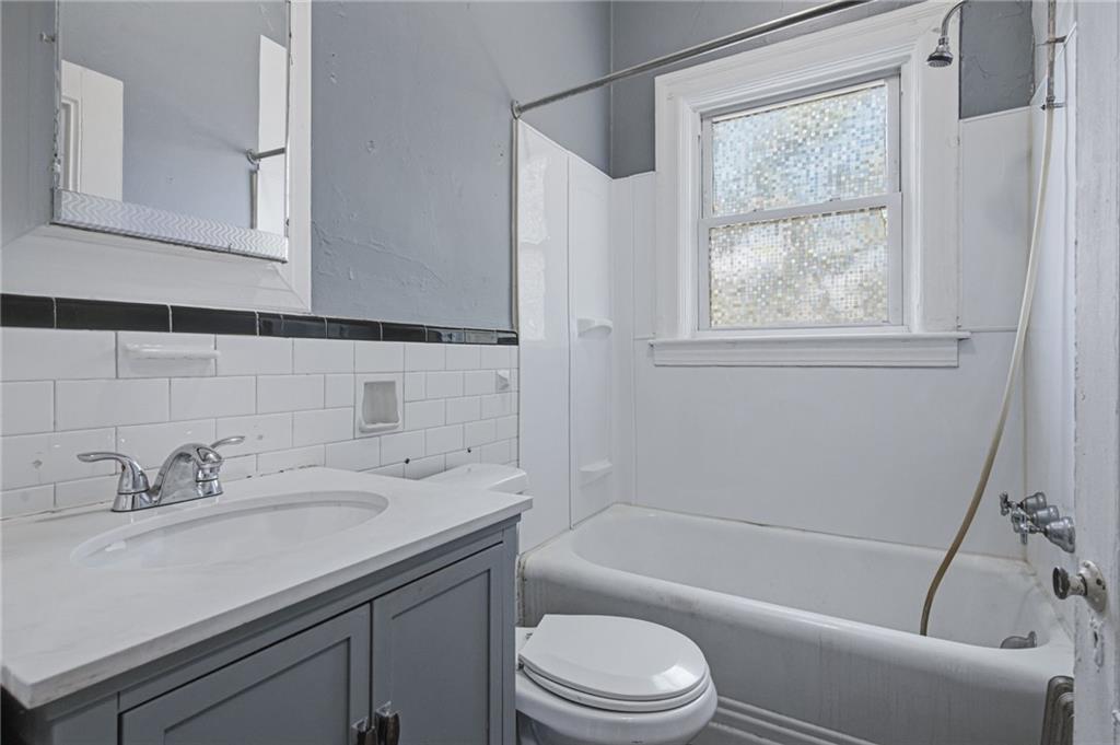 8 Somerset Street Property Photo 18