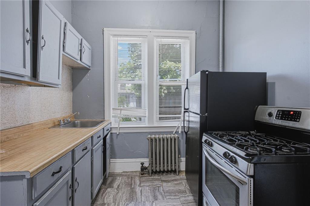 8 Somerset Street Property Photo 19
