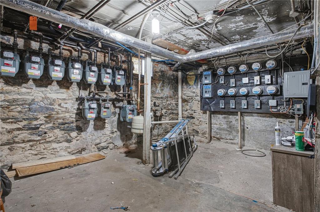 8 Somerset Street Property Photo 24