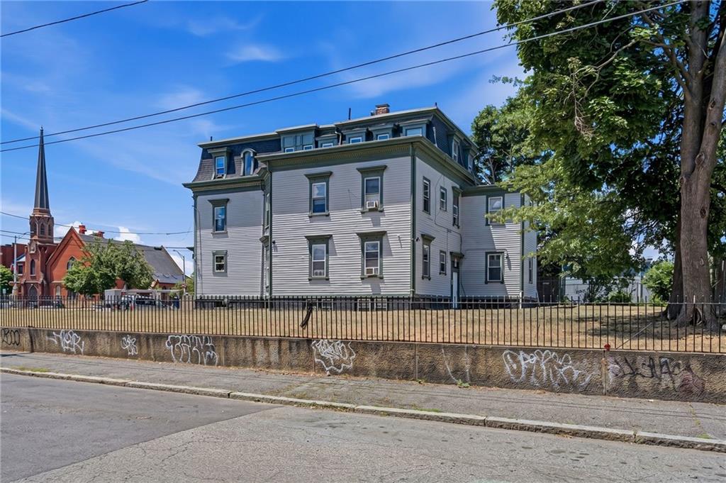 8 Somerset Street Property Photo 32