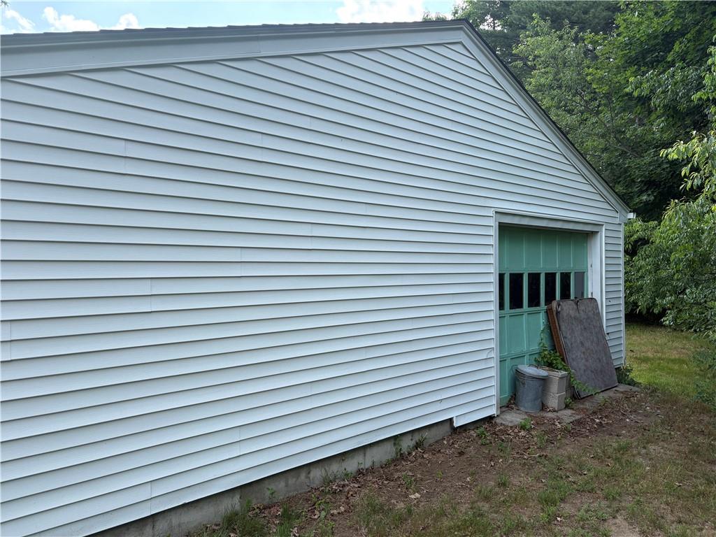 52 Carpenter Street Property Photo 8