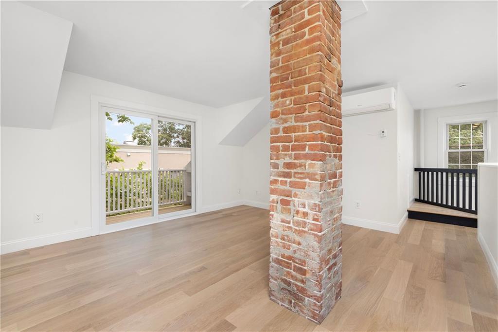 28 Young Street Unit 3 Property Photo 3