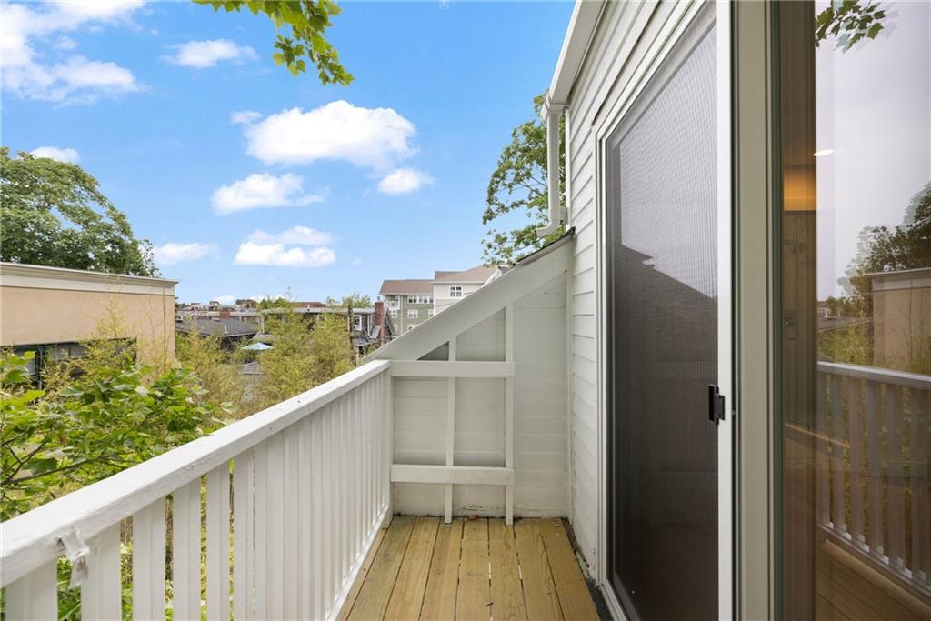 28 Young Street Unit 3 Property Photo 6