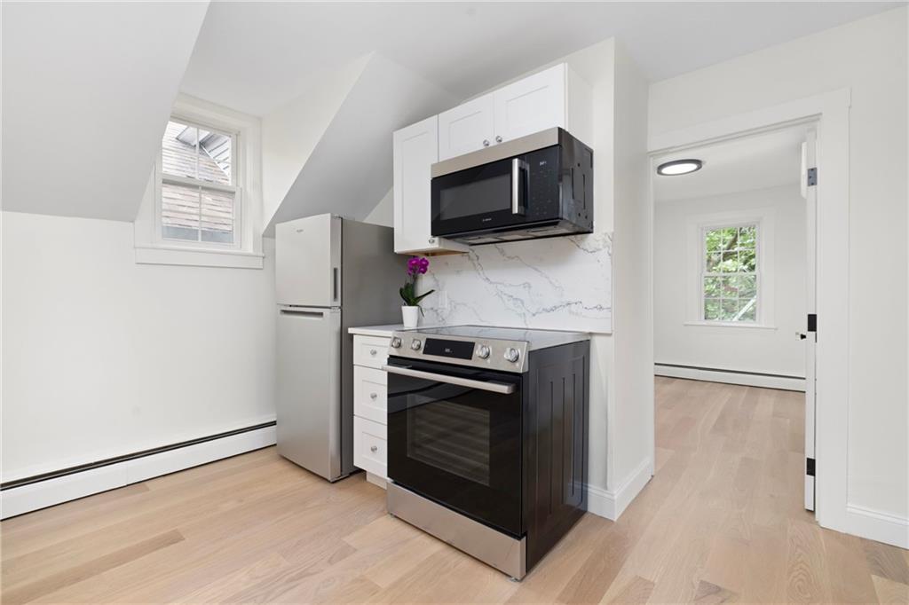 28 Young Street Unit 3 Property Photo 10