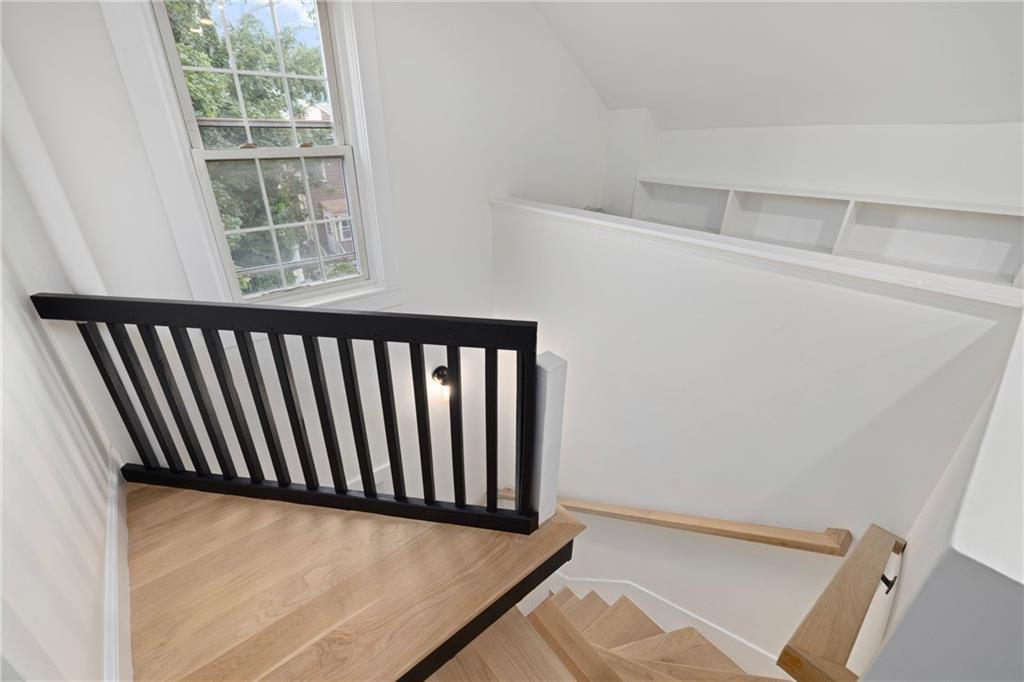 28 Young Street Unit 3 Property Photo 15