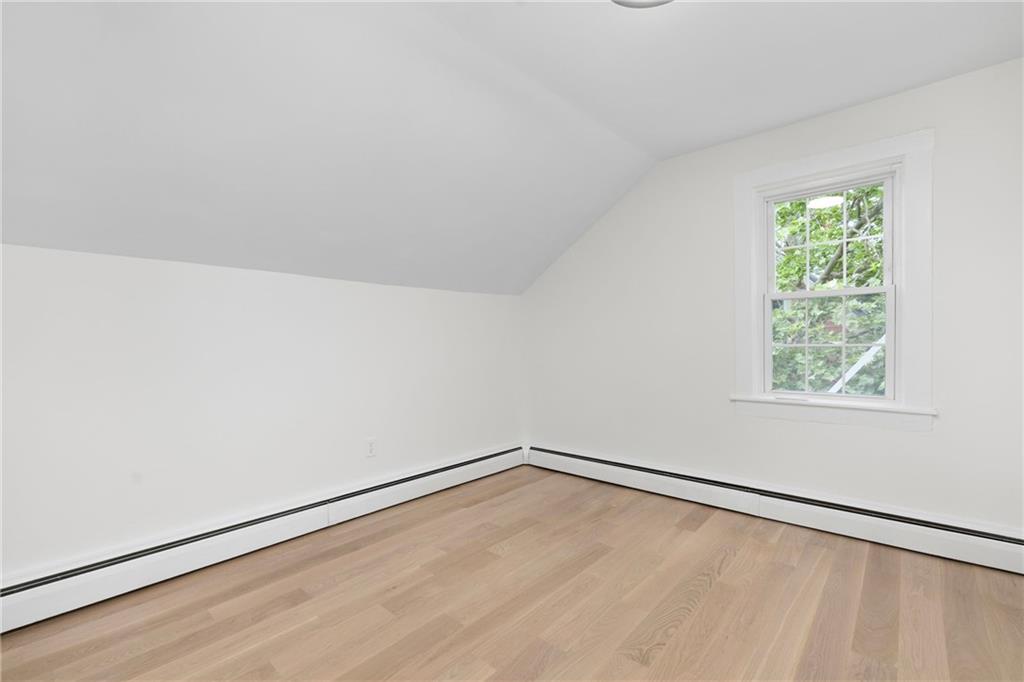 28 Young Street Unit 3 Property Photo 16