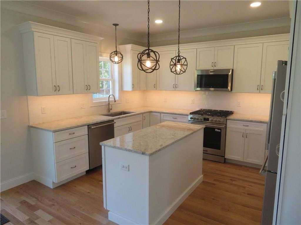 515 School Street Property Photo 8
