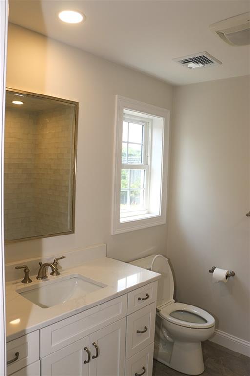 515 School Street Property Photo 14