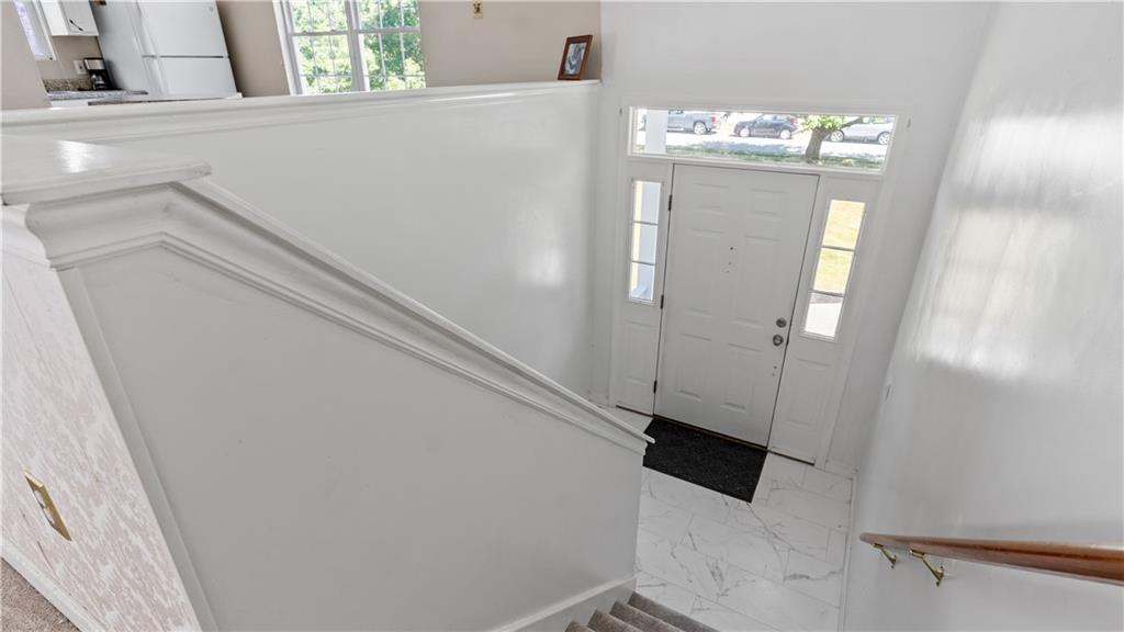 66 Hunters Crossing Drive Property Photo 5
