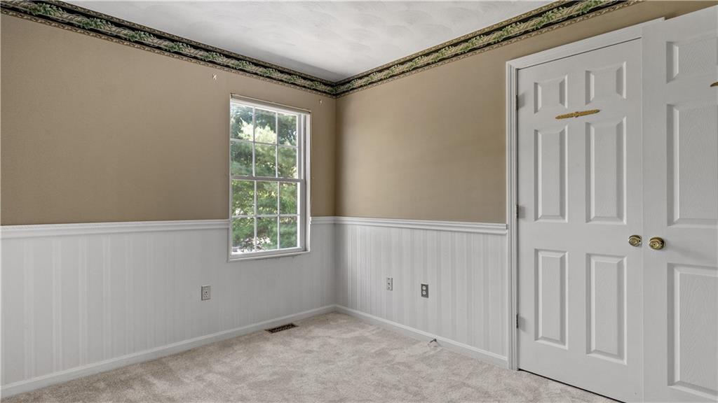 66 Hunters Crossing Drive Property Photo 16