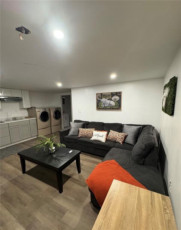 156 160 Bridgham Street Property Photo 2