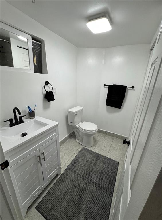 156 160 Bridgham Street Property Photo 5
