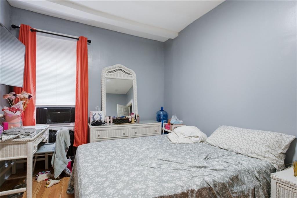 156 160 Bridgham Street Property Photo 13
