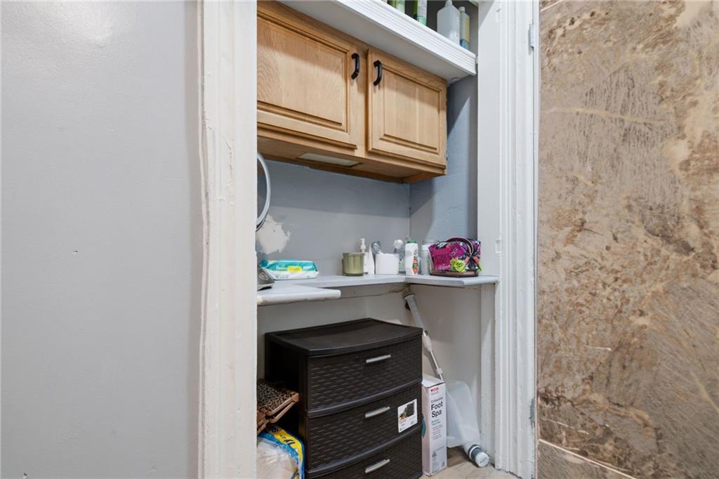 156 160 Bridgham Street Property Photo 15