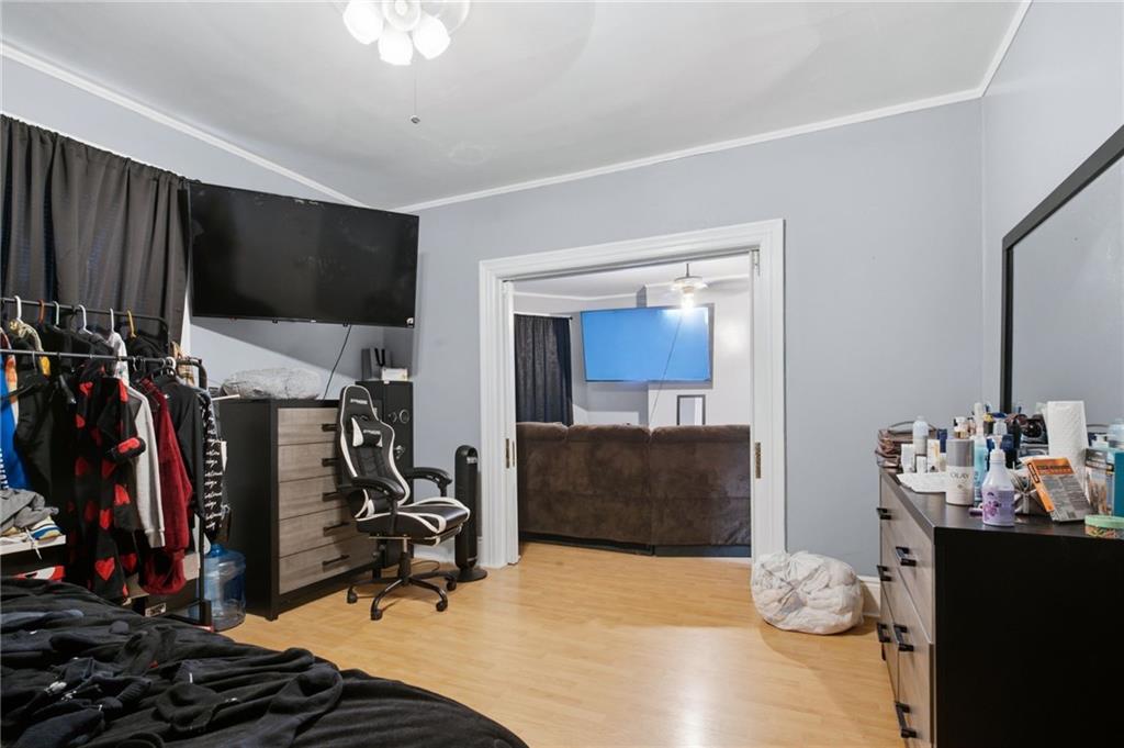 156 160 Bridgham Street Property Photo 20