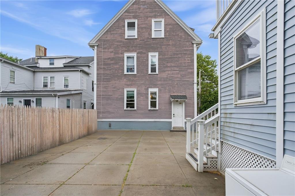 156 160 Bridgham Street Property Photo 23