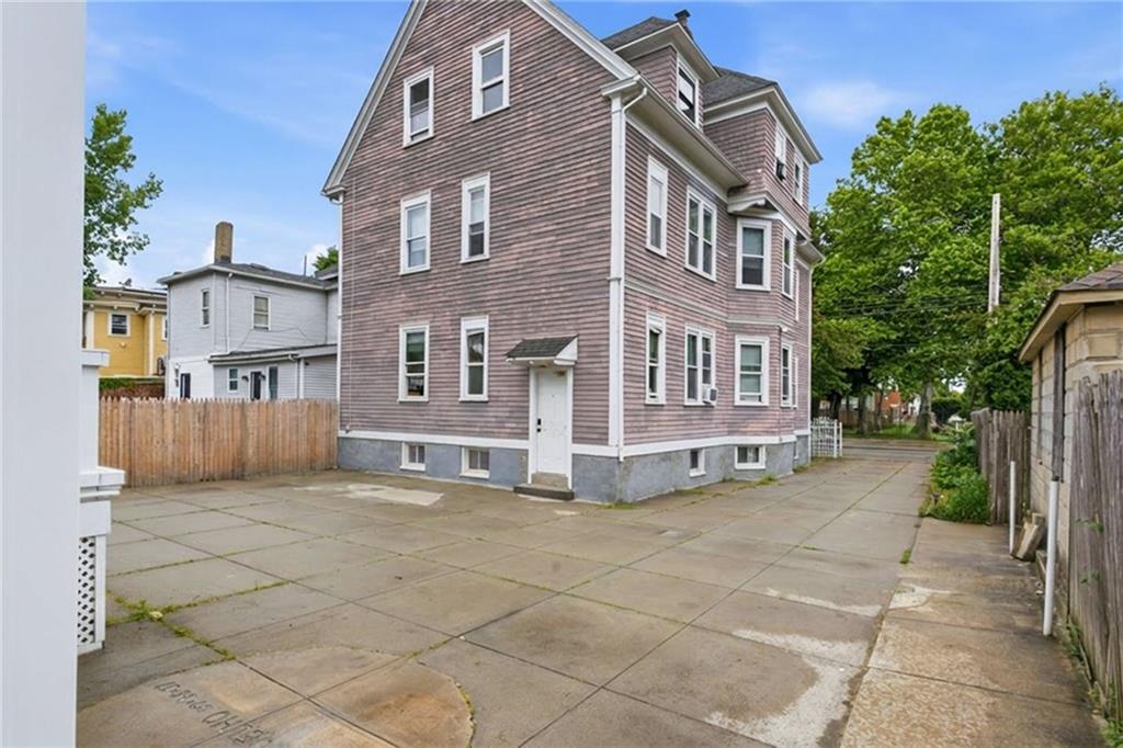 156 160 Bridgham Street Property Photo 24