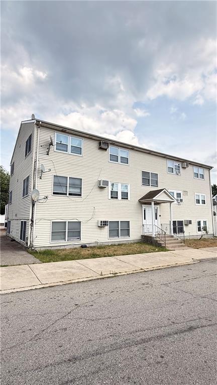 60 Esten & 61 Vale Avenue Property Photo 2