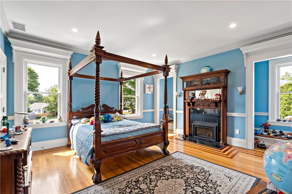32 Lorraine Street Property Photo 42