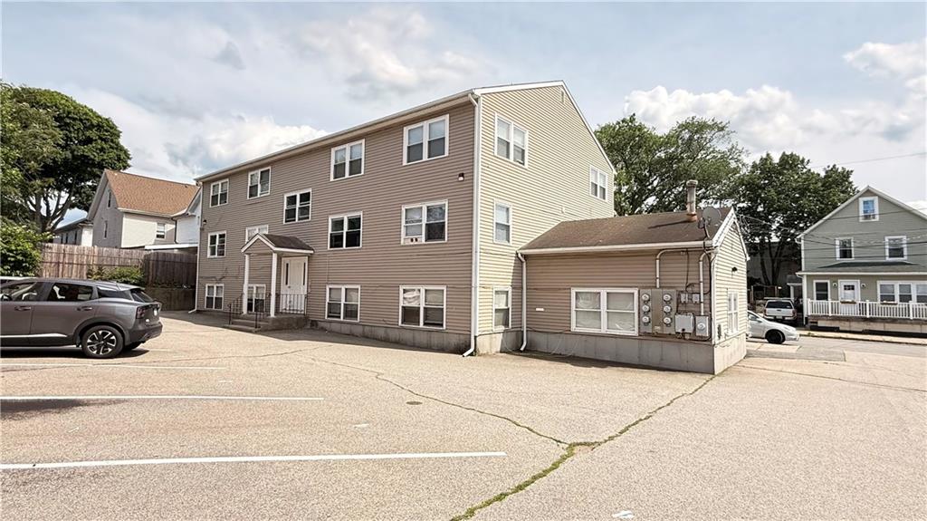 60 Esten & 61 Vale Avenue Property Photo 1
