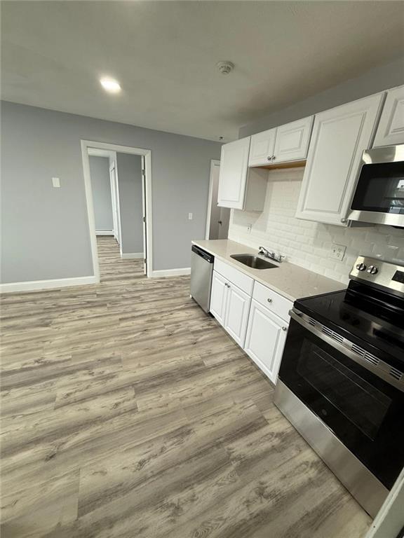 60 Esten & 61 Vale Avenue Property Photo 17