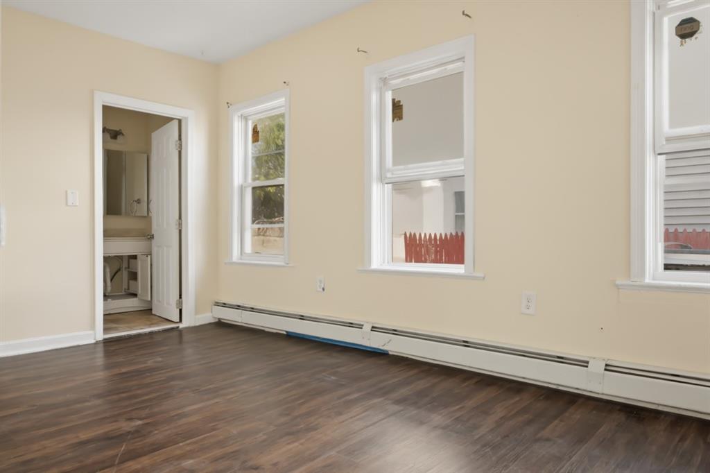 22 Gladstone Street Property Photo 8