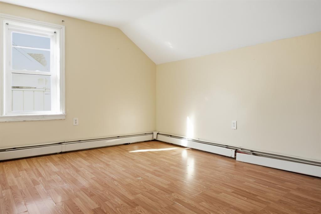 22 Gladstone Street Property Photo 12
