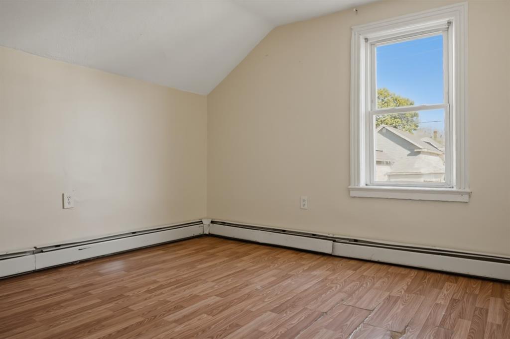 22 Gladstone Street Property Photo 13