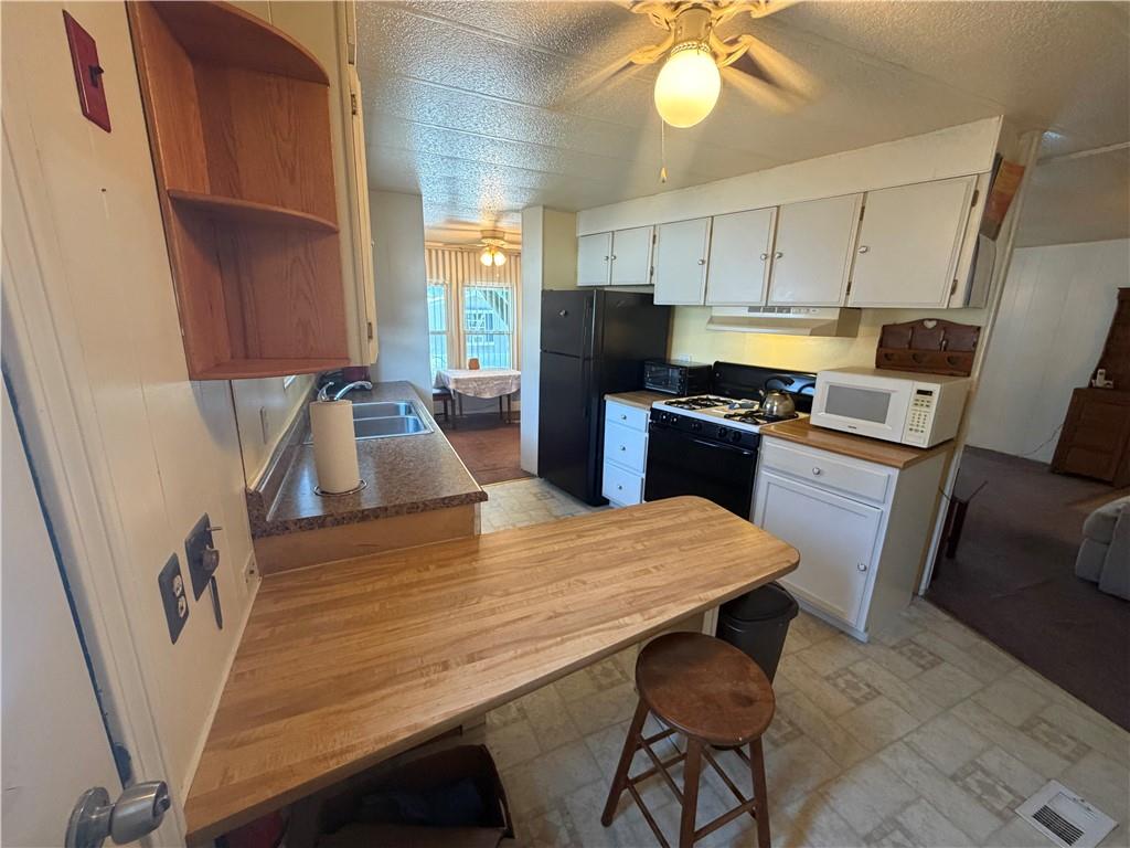 80 Cooper Lane Property Photo 3