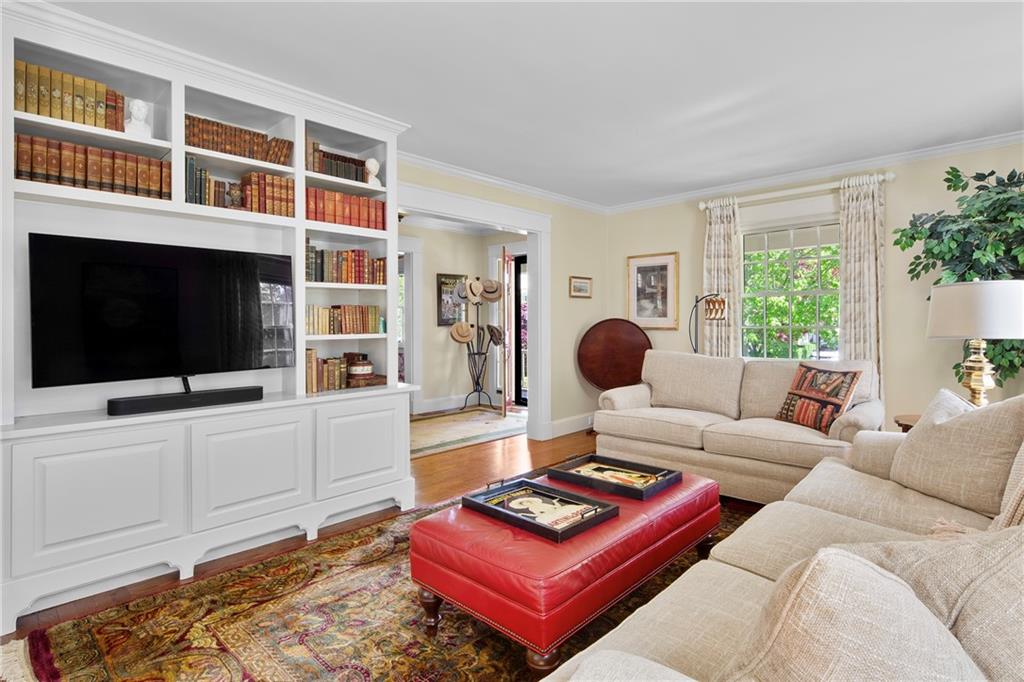 51 Ayrault Street Property Photo 9