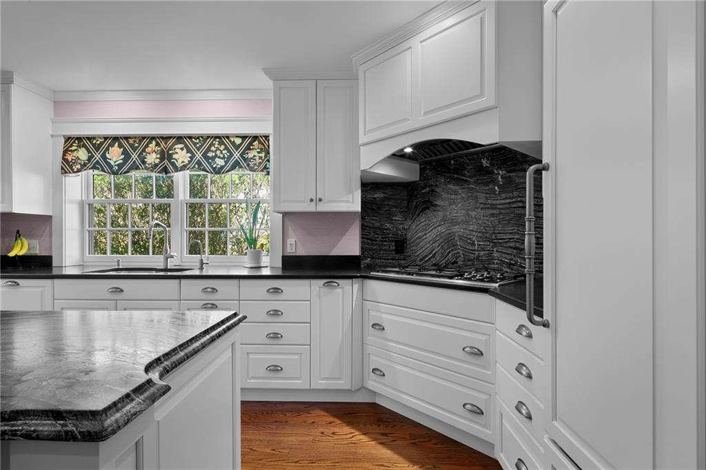 51 Ayrault Street Property Photo 16
