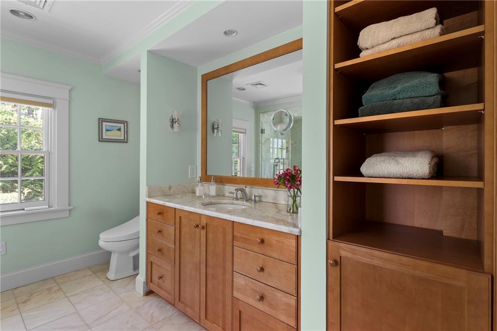 51 Ayrault Street Property Photo 24