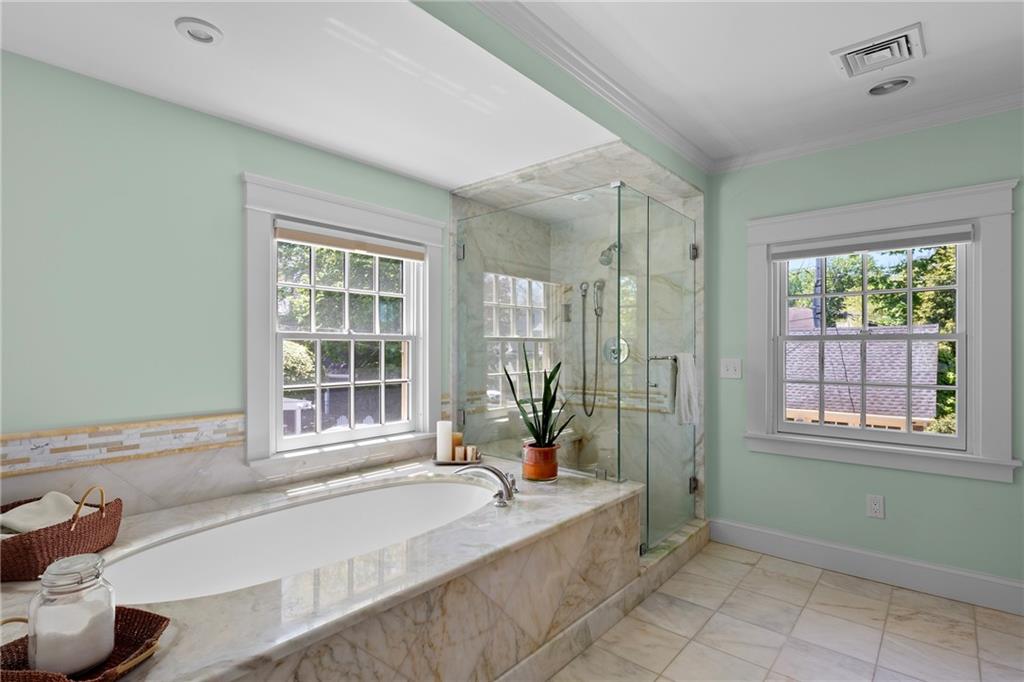 51 Ayrault Street Property Photo 25