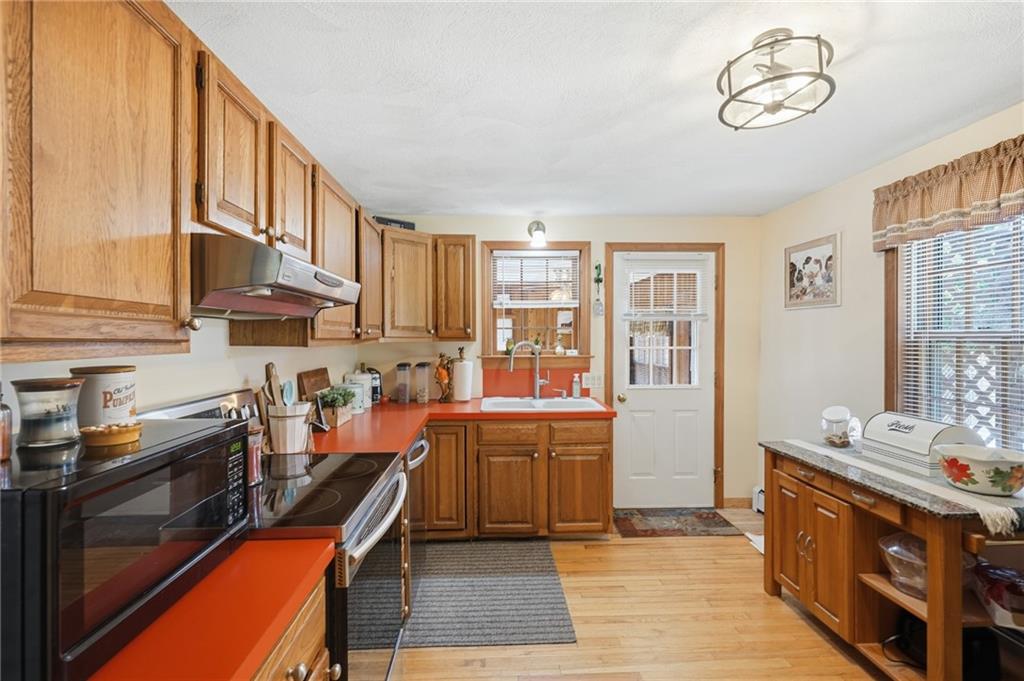 5675 Flat River Road Property Photo 12