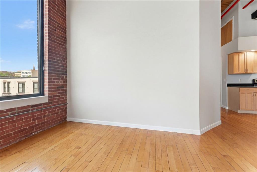 82 Orange Street Unit 3b Property Photo 12