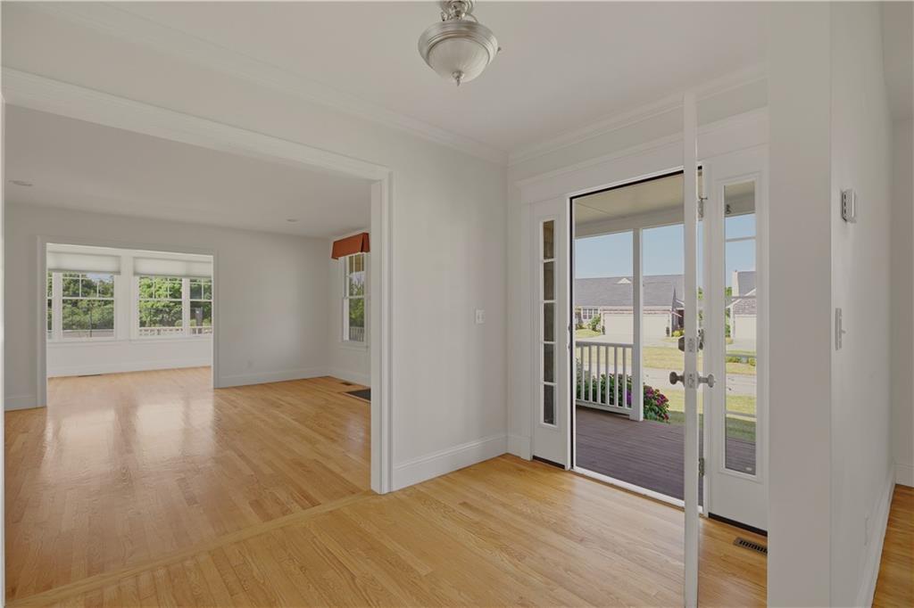 189 Ferry Landing Circle Property Photo 6