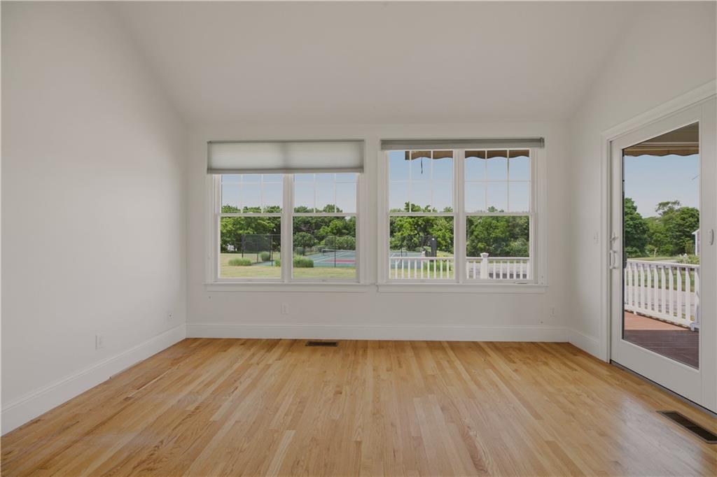 189 Ferry Landing Circle Property Photo 31