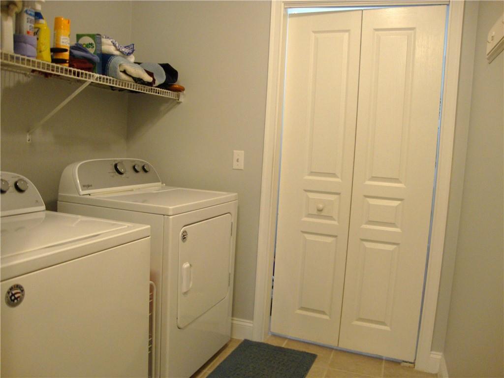1780 Nooseneck Hill Road Unit 11d Property Photo 13
