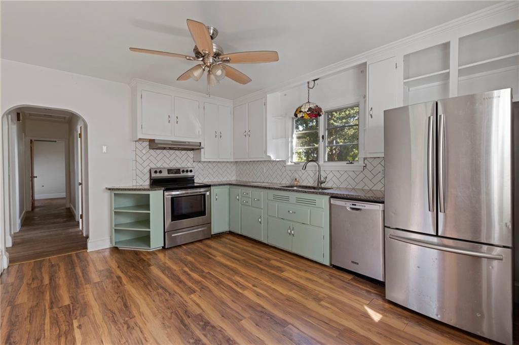 16 Garden Street Property Photo 6