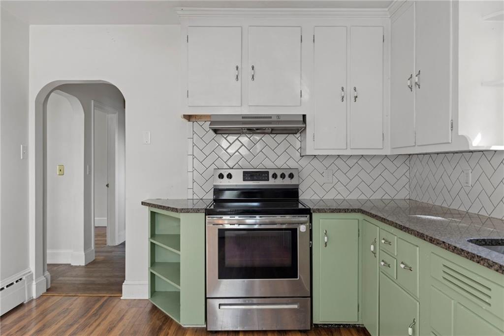 16 Garden Street Property Photo 9