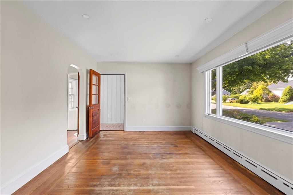 16 Garden Street Property Photo 11