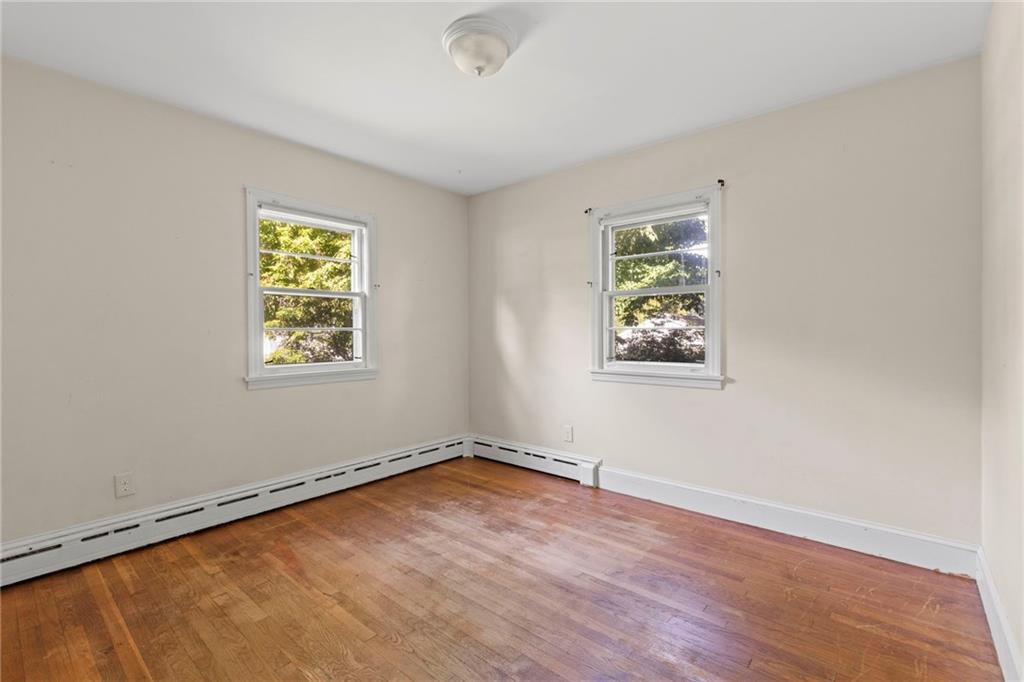 16 Garden Street Property Photo 15