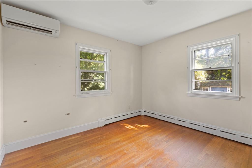 16 Garden Street Property Photo 17
