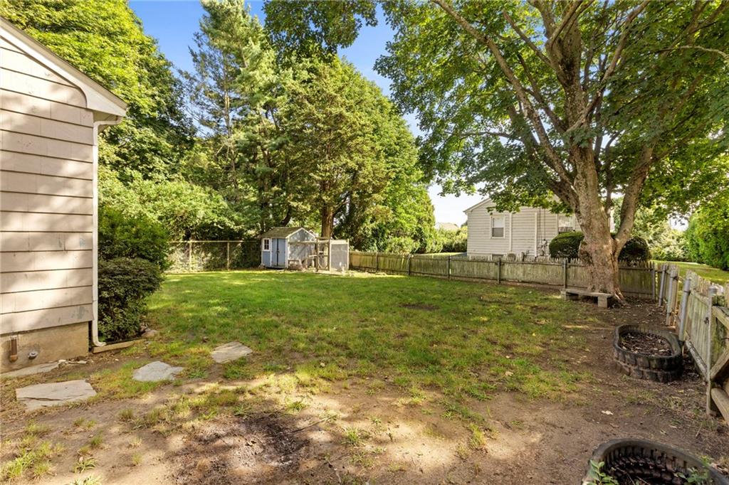 16 Garden Street Property Photo 28