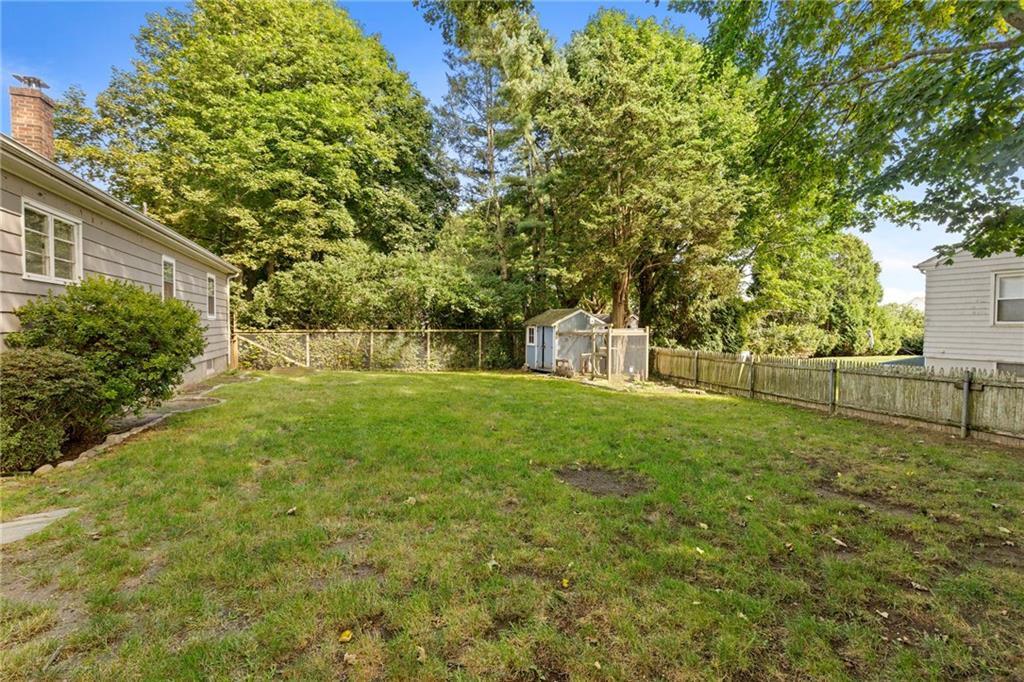 16 Garden Street Property Photo 29