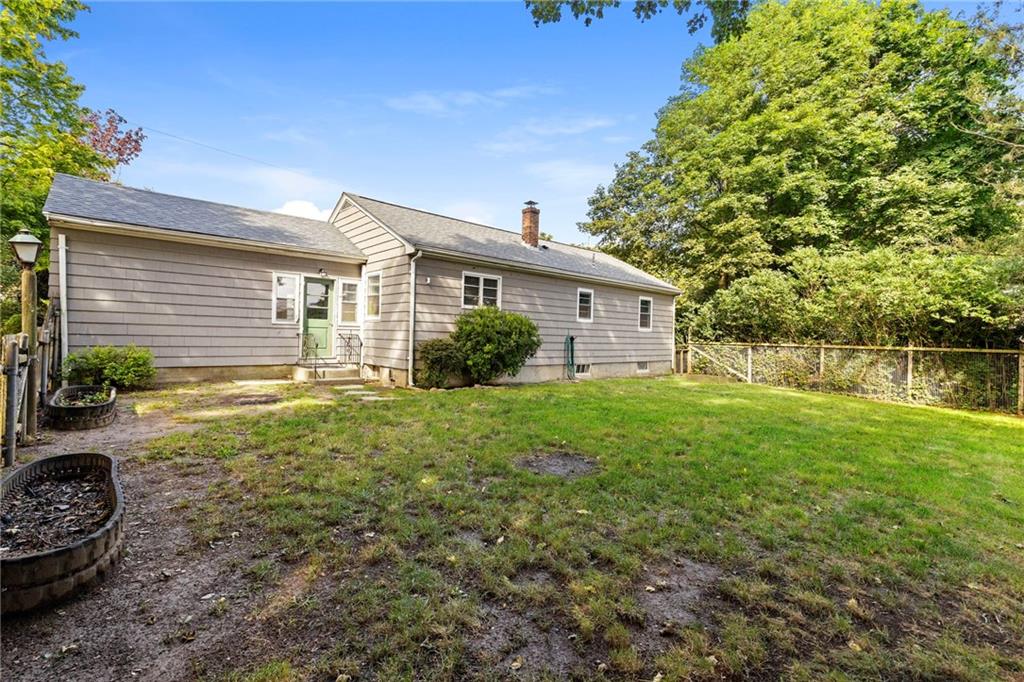16 Garden Street Property Photo 30
